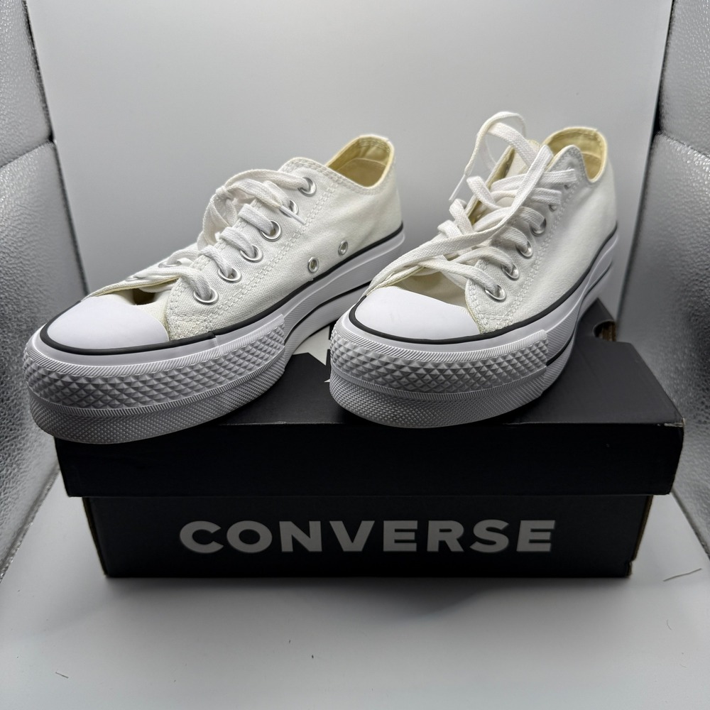 Converse Chuck Taylor All Star Lift Ox White Platform Sneakers 560251C Womens 6